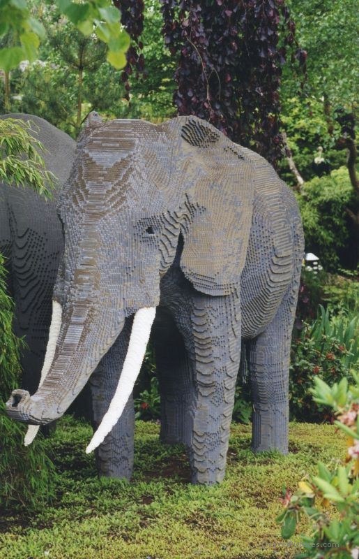 Legoland elephant lego